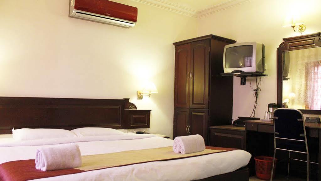 Hotel Archana Inn Kochi Luaran gambar